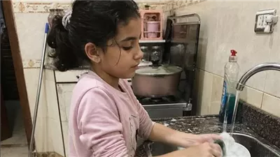 ابنها رفع غطا حلة الفول
