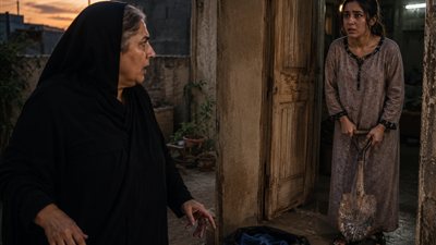 قالوا إن ابني سافر إلى أمريكا... لكن الحقيقة كانت على بعد 3 شوارع فقط من منزلي!