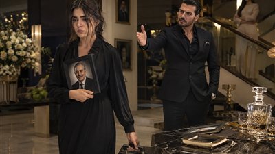 قال لي زوجي بعد جنازة والدي: من دون والدك أنتِ لا شيء... لكنه لم يكن يعلم ما تركه لي أبي!